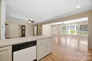 13001 Helena Cir, Charlotte, NC 28227 - Photo 10