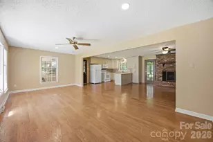 13001 Helena Cir, Charlotte, NC 28227 - Photo 6