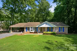 13001 Helena Cir, Charlotte, NC 28227 - Photo 2