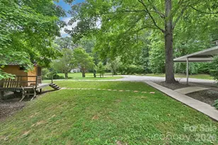 10 Canyon Cv, Candler, NC 28715 - Photo 26