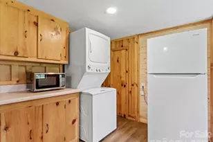 323 McCurrey Rd, Burnsville, NC 28714 - Photo 12