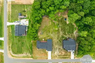 2003 Pln Fld Dr, Bessemer City, NC 28016 - Photo 12