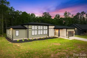 2003 Pln Fld Dr, Bessemer City, NC 28016 - Photo 1