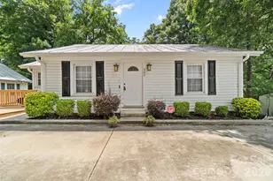 202 E Hargrave St, Wadesboro, NC 28170 - Photo 2