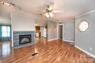 3825 Berry Creek Cir, Granite Falls, NC 28630 - Photo 8