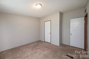3825 Berry Creek Cir, Granite Falls, NC 28630 - Photo 28