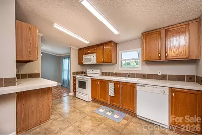 3825 Berry Creek Circle, Granite Falls, NC 28630 - Photo 14