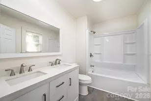 423 N Davis Ave, Newton, NC 28658 - Photo 16