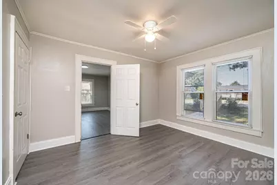 423 N Davis Avenue, Newton, NC 28658 - Photo 24