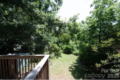 423 N Davis Avenue, Newton, NC 28658 - Photo 30