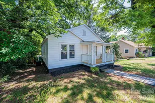 423 N Davis Ave, Newton, NC 28658 - Photo 2