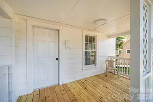 423 N Davis Ave, Newton, NC 28658 - Photo 8