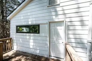 423 N Davis Ave, Newton, NC 28658 - Photo 28