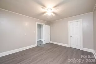 423 N Davis Ave, Newton, NC 28658 - Photo 18