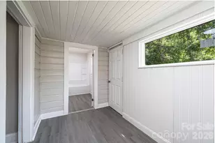 423 N Davis Ave, Newton, NC 28658 - Photo 22