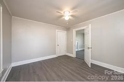423 N Davis Avenue, Newton, NC 28658 - Photo 20