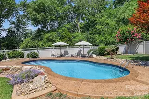 409 Dutchmans Meadow Dr, Mount Holly, NC 28120 - Photo 30