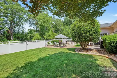 409 Dutchmans Meadow Drive, Mount Holly, NC 28120 - Photo 34