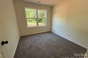 227 S Caldwell Ave, Newton, NC 28658 - Photo 18