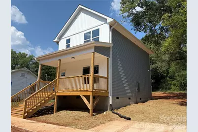 227 S Caldwell Avenue, Newton, NC 28658 - Photo 2