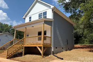 227 S Caldwell Ave, Newton, NC 28658 - Photo 2
