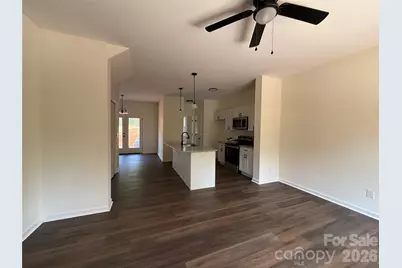 227 S Caldwell Avenue, Newton, NC 28658 - Photo 6