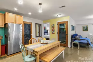 127 Riverview Dr, Asheville, NC 28806 - Photo 32