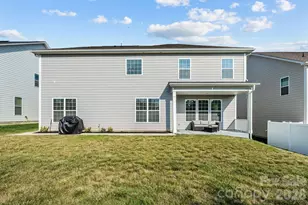 645 Belle Grove Dr, Clover, SC 29710 - Photo 4