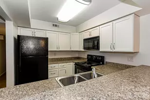 1832 J Julian Ln, Charlotte, NC 28208 - Photo 8