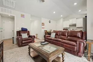 1329 Nia Rd, Charlotte, NC 28215 - Photo 6