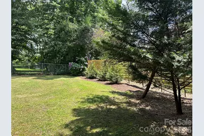 11 Mountain Road, Hendersonville, NC 28791 - Photo 30