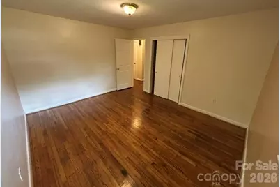 11 Mountain Road, Hendersonville, NC 28791 - Photo 12
