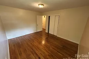 11 Mountain Rd, Hendersonville, NC 28791 - Photo 12