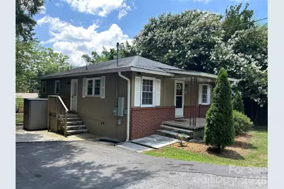11 Mountain Road, Hendersonville, NC 28791 - Photo 2