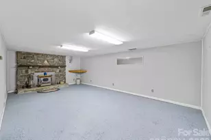 1065 Upper Pig Pen Rd, Green Mountain, NC 28740 - Photo 18