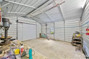 1065 Upper Pig Pen Rd, Green Mountain, NC 28740 - Photo 34