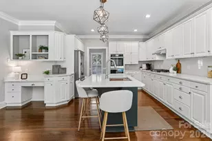 8507 Brownes Pond Ln, Charlotte, NC 28277 - Photo 16