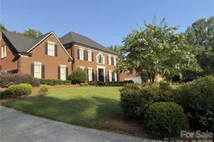 8507 Brownes Pond Ln, Charlotte, NC 28277 - Photo 2
