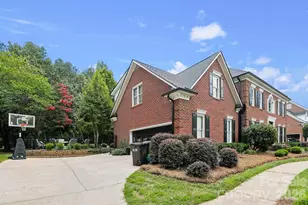 8507 Brownes Pond Ln, Charlotte, NC 28277 - Photo 48