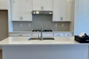 9119 Harwen Ln, Charlotte, NC 28215 - Photo 6