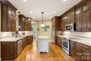 708 Cedar Hill Dr, Shelby, NC 28152 - Photo 16