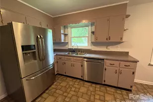 2541 Dellwood Rd, Waynesville, NC 28786 - Photo 10