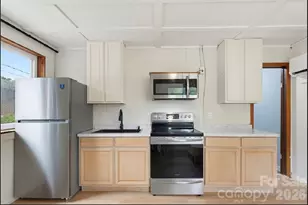 2541 Dellwood Rd, Waynesville, NC 28786 - Photo 20