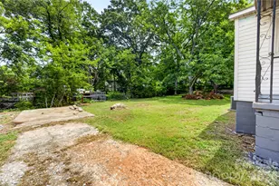 216 W Shannonhouse St, Shelby, NC 28152 - Photo 28