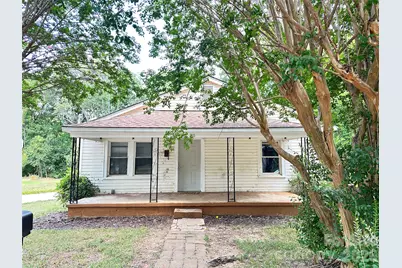 216 W Shannonhouse Street, Shelby, NC 28152 - Photo 1