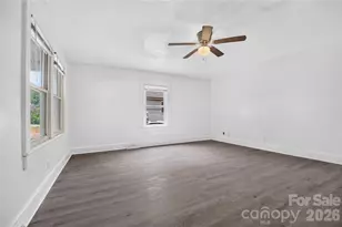 216 W Shannonhouse St, Shelby, NC 28152 - Photo 8