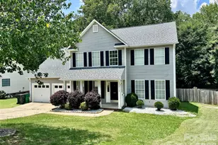 12119 Meadow Post Ln, Charlotte, NC 28269 - Photo 2