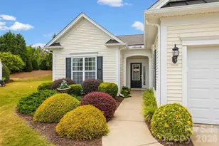 2027 Maned Goose Ct, Fort Mill, SC 29707 - Photo 2