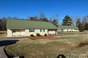 135 John Carl Dr, Troutman, NC 28166 - Photo 12