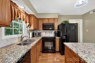 505 Glen Ellyn Court, Charlotte, NC 28213 - Photo 12